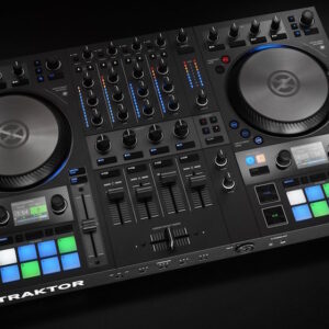 Traktor Kontrol S4 mk3